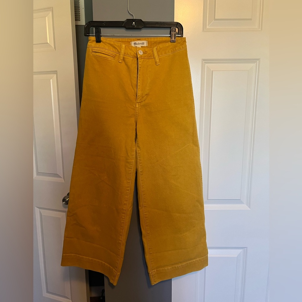 Stretchy high rise Madewell wide leg pants.